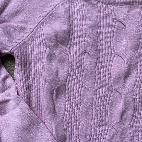Cyrus pink /lavender cable knit sweater . Ribbed knit back.Size XS . - Picture 3 of 6